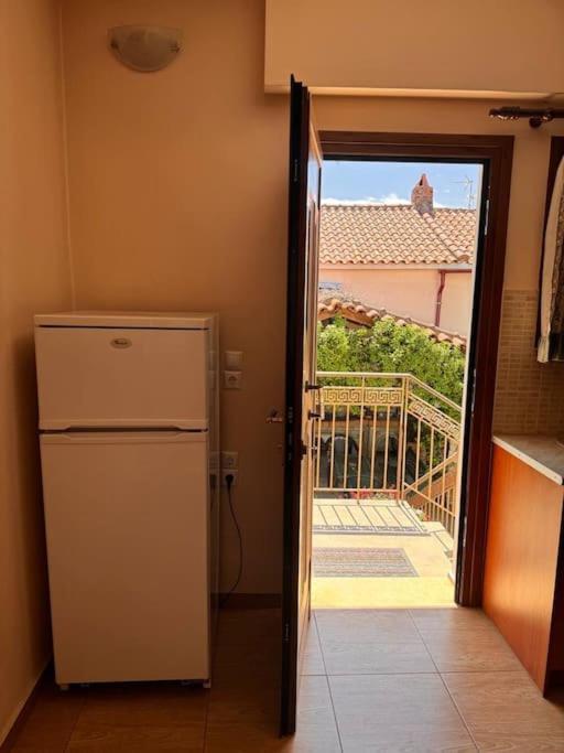Family Woodland Oasis Vipgreece Apartment Kirinthos Exterior photo