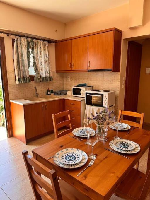 Family Woodland Oasis Vipgreece Apartment Kirinthos Exterior photo